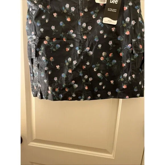 Lee Women's Skort Skirt Mid Rise Regular Fit Cargo Pockets Size 10 M Floral - Picture 8 of 16